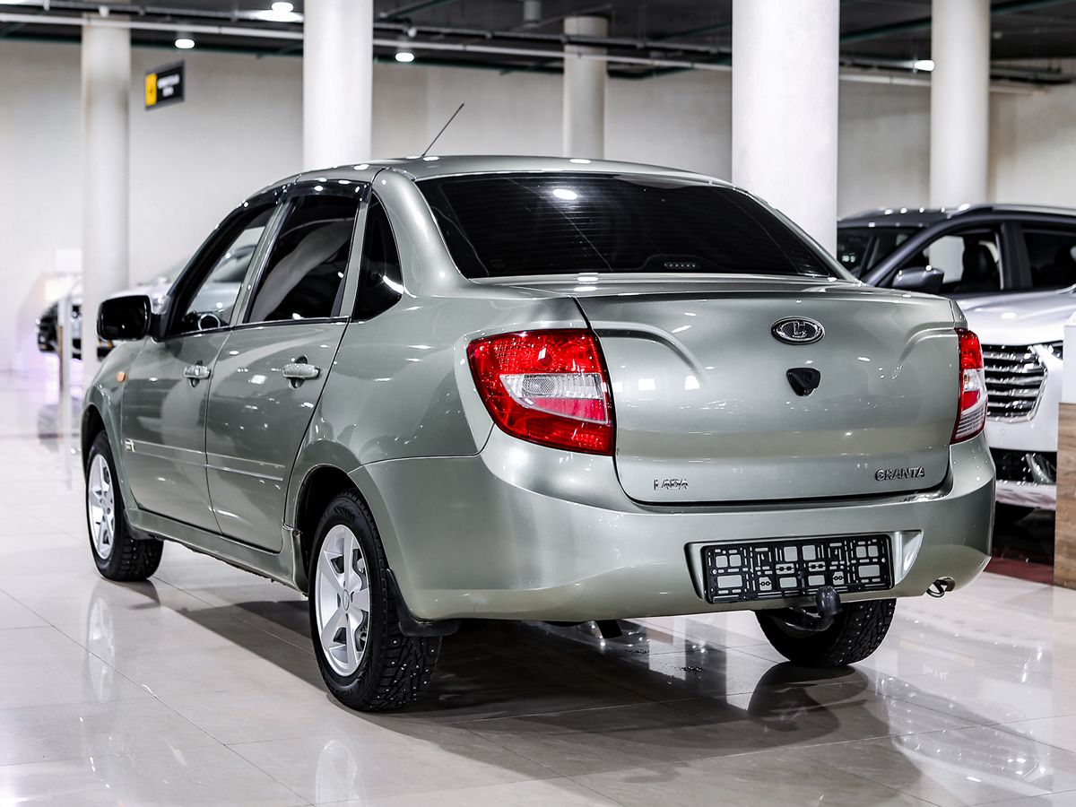 Купить Granta с пробегом