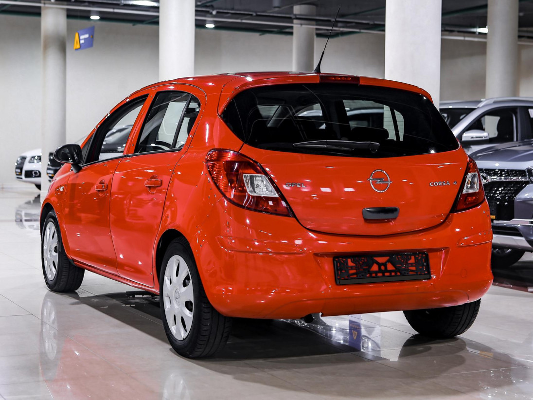 Купить Corsa с пробегом